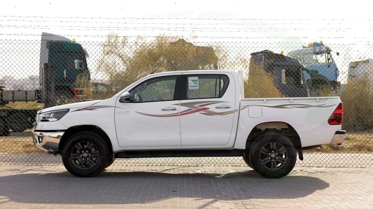 Toyota Hilux ( Only For Export ) 2026 Toyota Hilux SR5 Double Cabin 4x4 2.7L GCC BRAND NEW