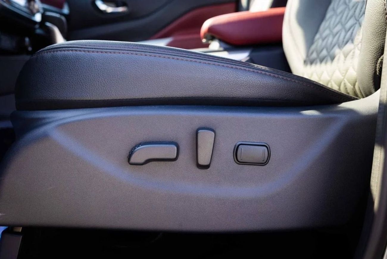 Nissan XTerra Platinum Petrol AT 2.5L 4WD