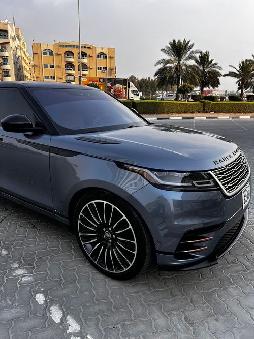 Land Rover Range Rover Velar 3.0L V6 R -dynamic HSE (380 P)