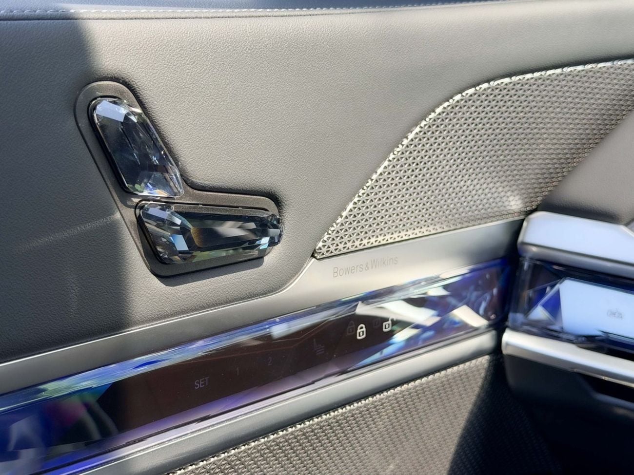 بي أم دبليو 735i M SPORT INDIVIDUAL