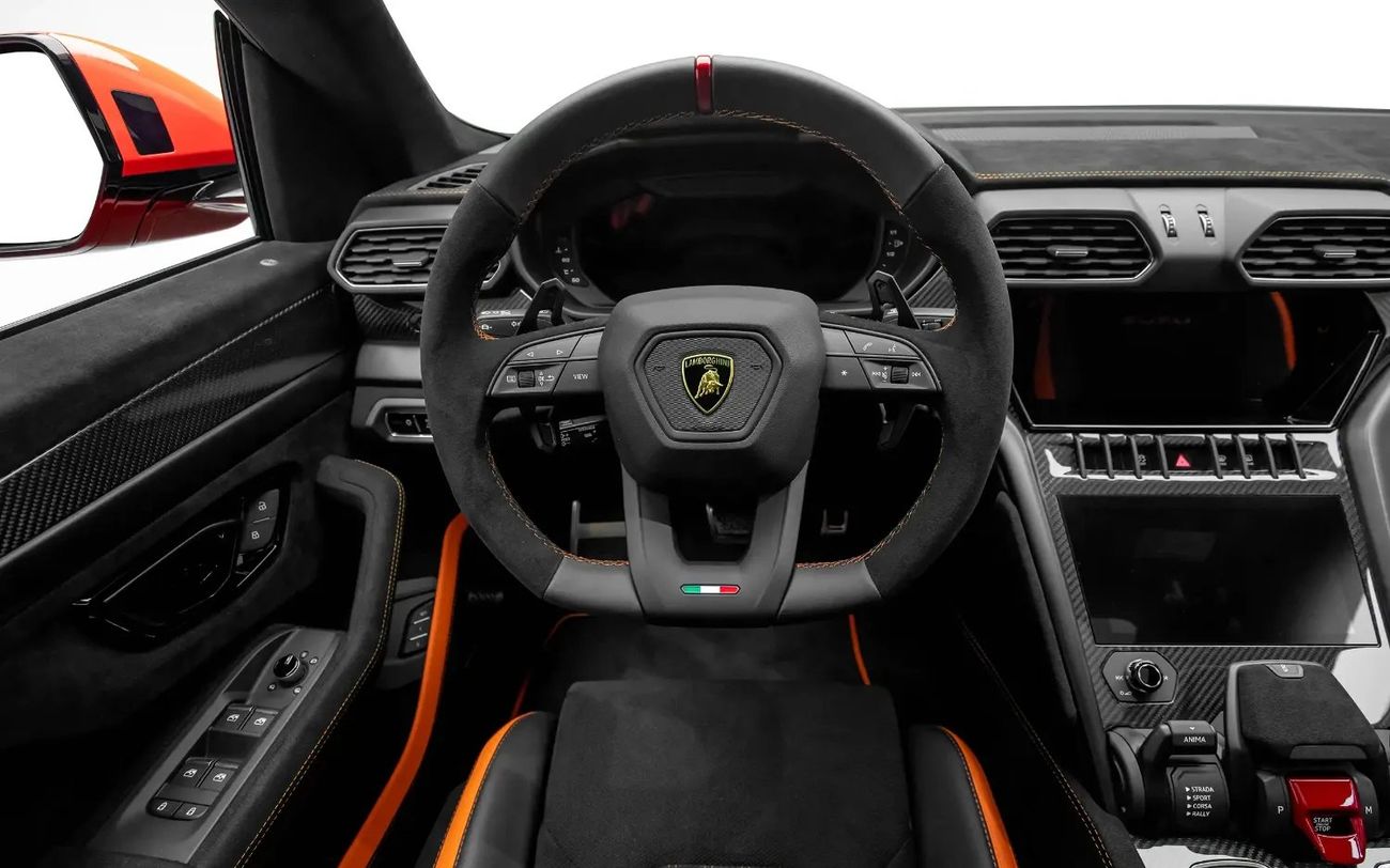 لامبورغيني اوروس 4.0T V8 Performante With Akrapovic Exhaust - Euro Spec