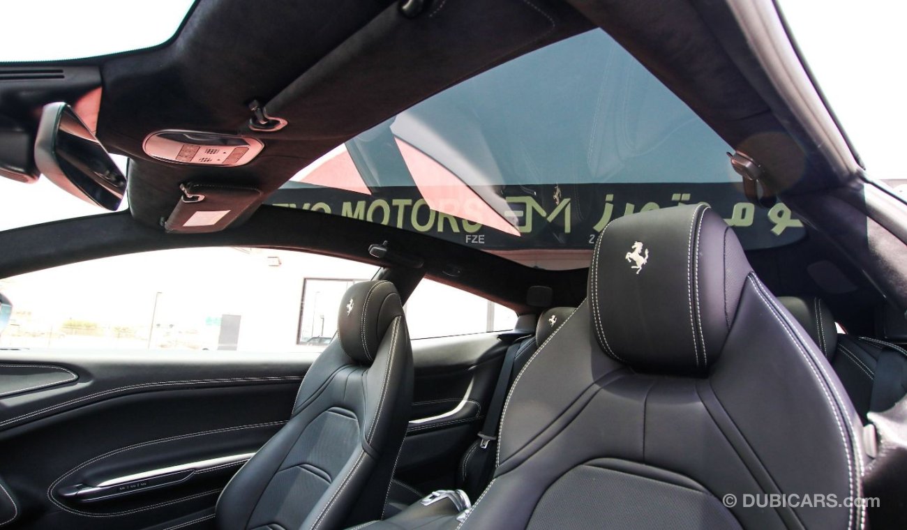 فيراري GTC4Lusso V12*Passenger Display*Full Carbon Inside&Outside*FULL