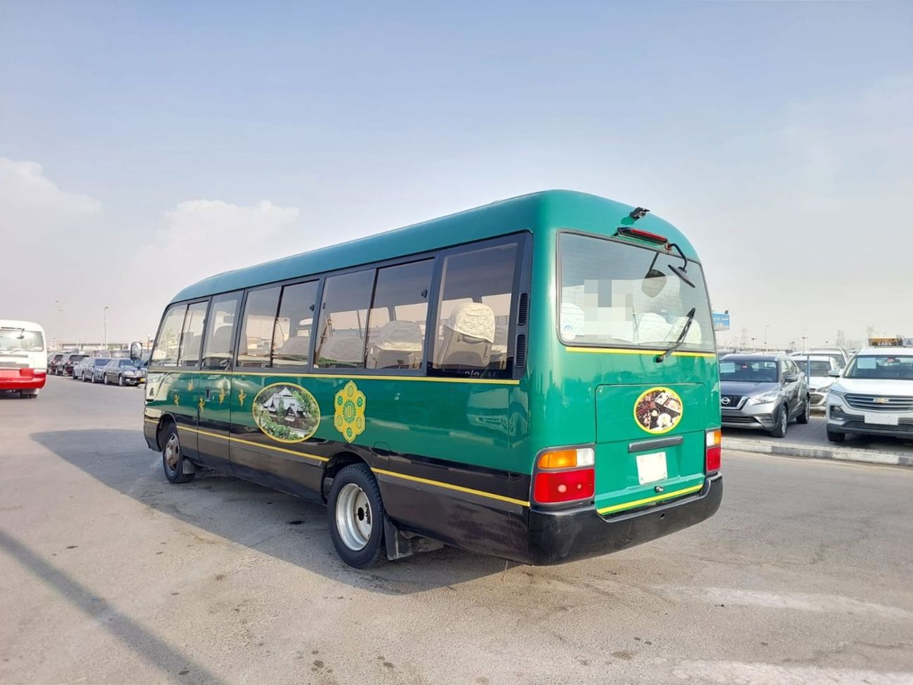 Toyota Coaster TOYOTA COASTER BUS RHD 2000 MODEL 4.2 L DIESEL AUTOMATIC(PM10377)