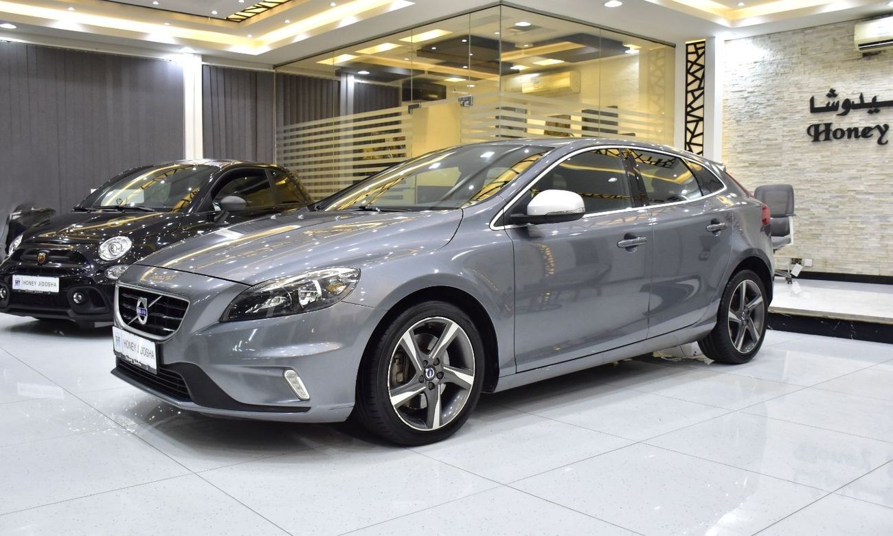 فولفو V40 EXCELLENT DEAL for our Volvo V40 T5 ( 2016 Model ) in Grey Color GCC Specs