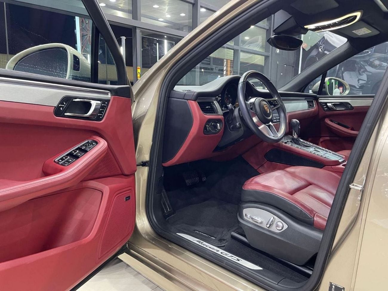 Porsche Macan GTS Porsche Macan 2017