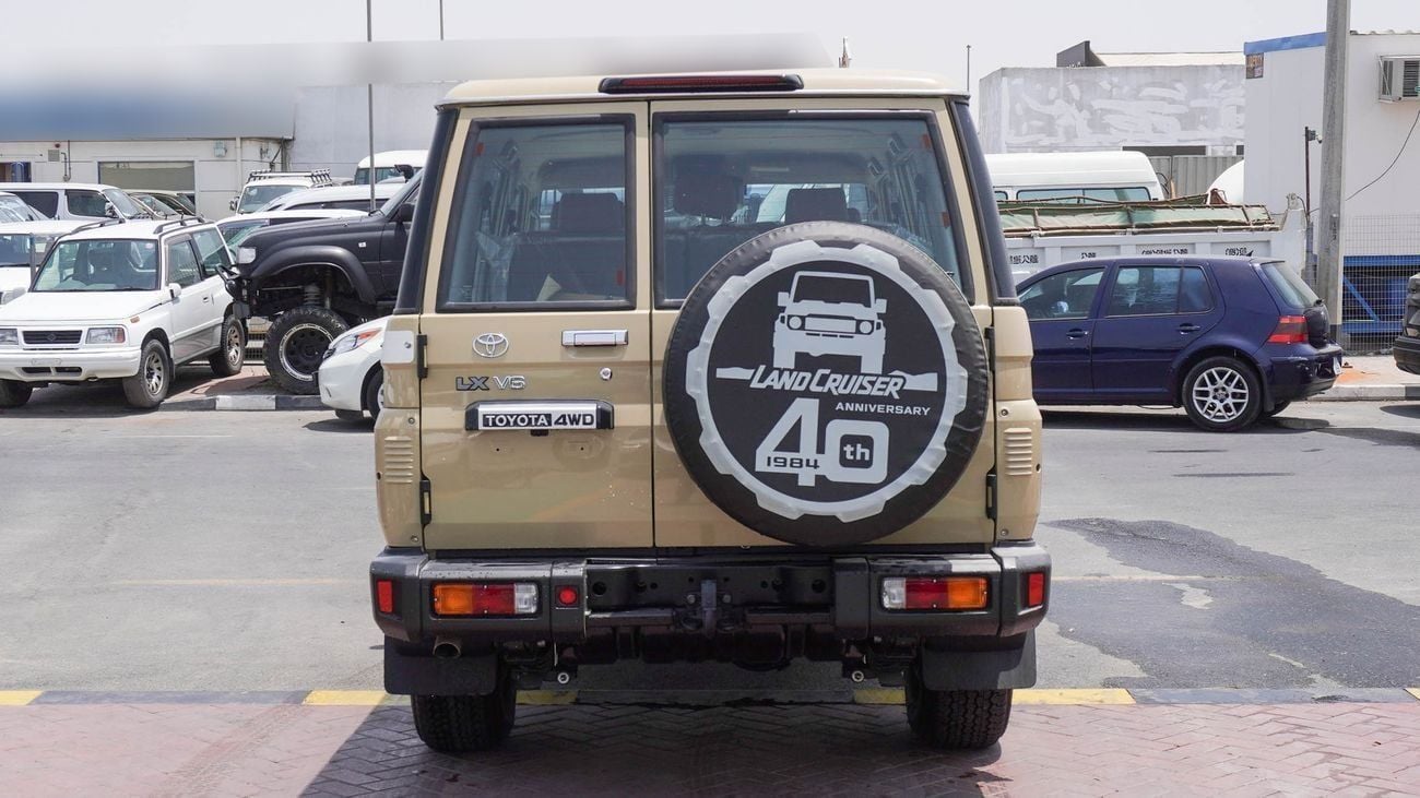 Toyota Land Cruiser 70 HT VXR LX 4.0L V6 A/T
