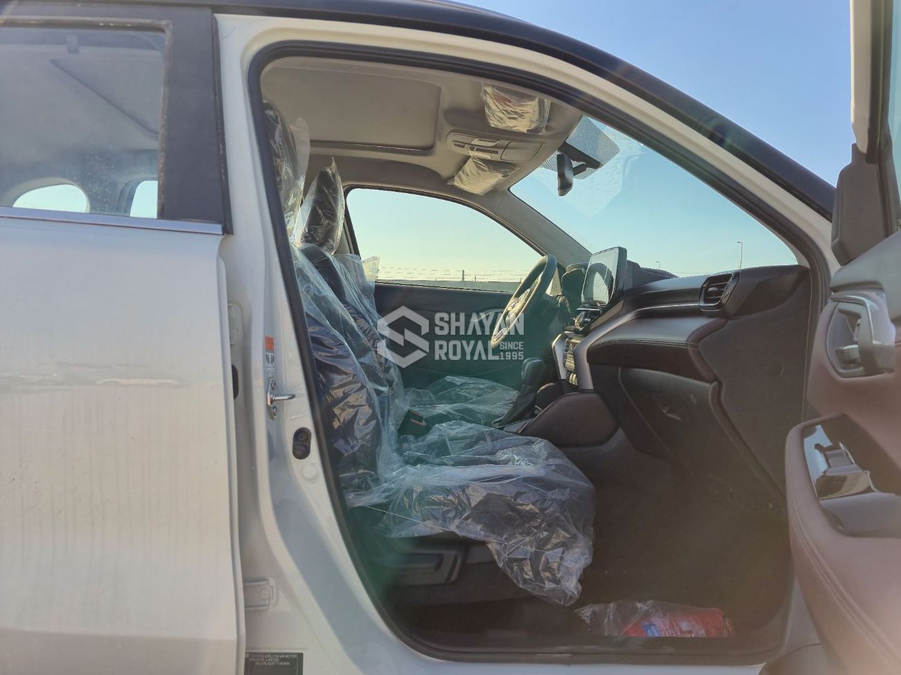 تويوتا أوربان كروزر 1.5L GLX PETROL AT 2026MY