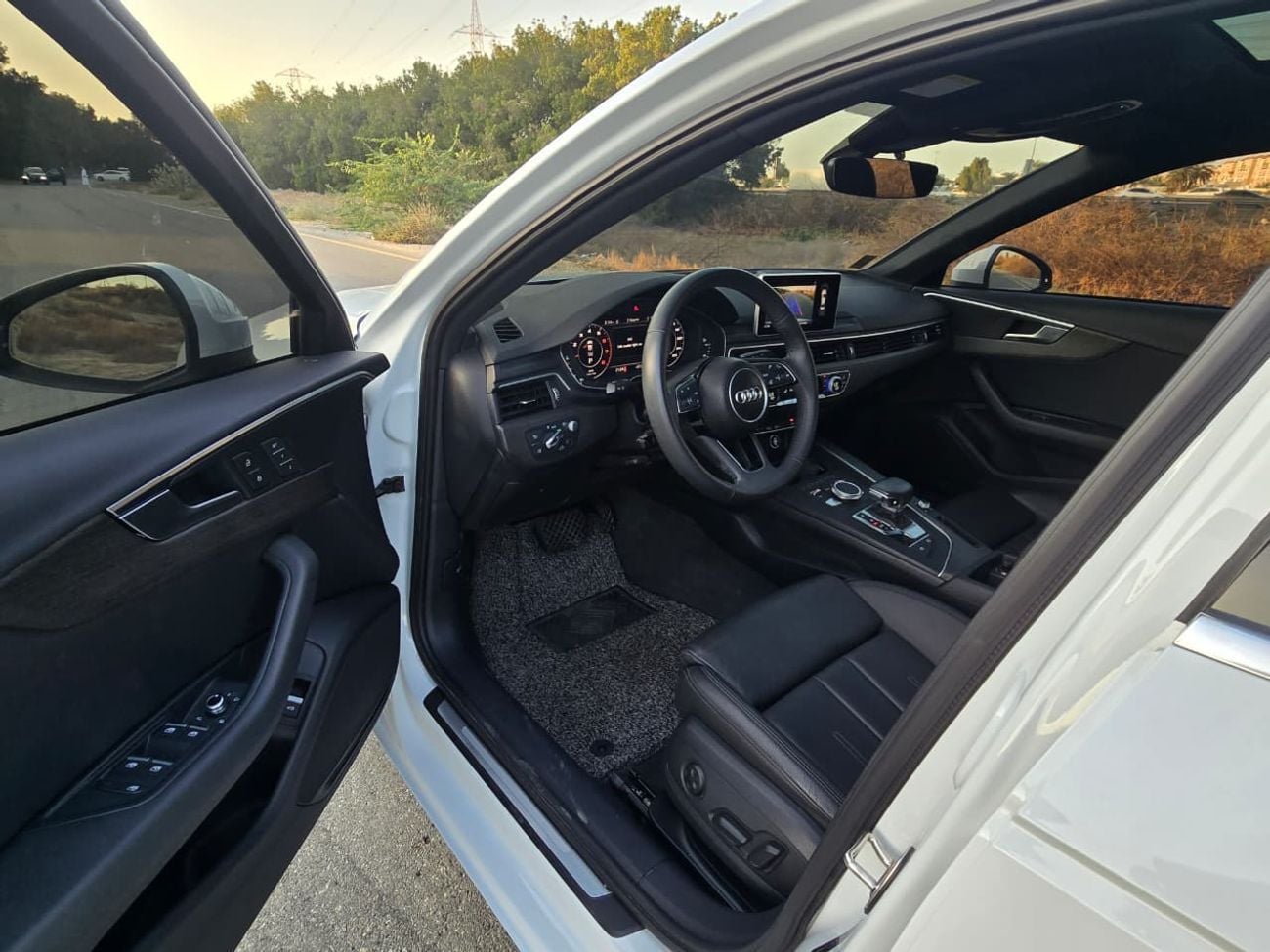 أودي A4 40 TFSI S-LINE 2.0L