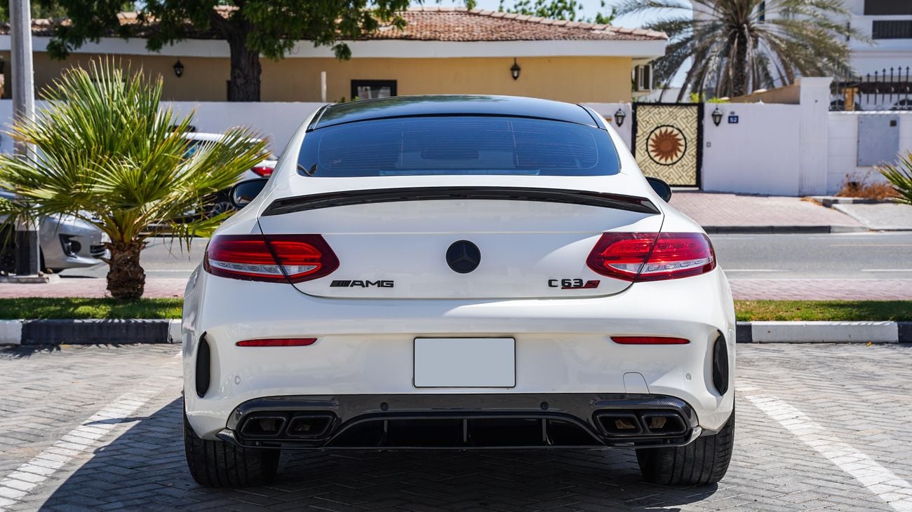 مرسيدس بنز C 63 S 4.0