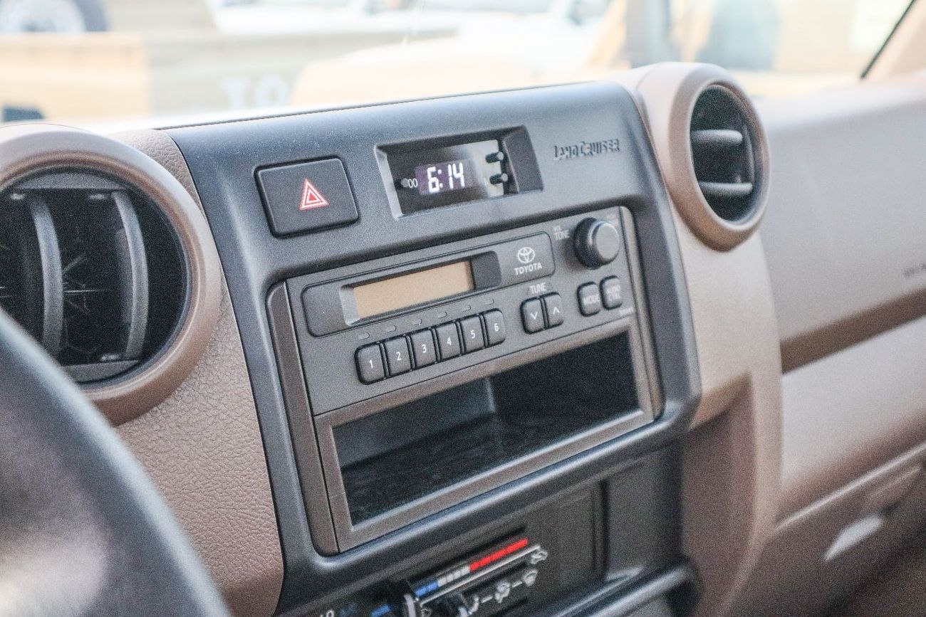 تويوتا لاند كروزر بيك آب Toyota Land Cruiser Pick Up 2024 4.0L Single Cab