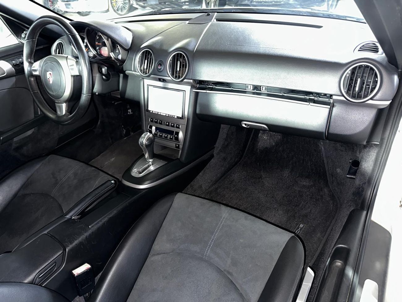 Porsche 718 Boxster PORSCHE BOXSTER 2008 | SPORTS STEERING | BLACK LEATHER / ALCANTARA SEATS | 18 INCH WHEELS