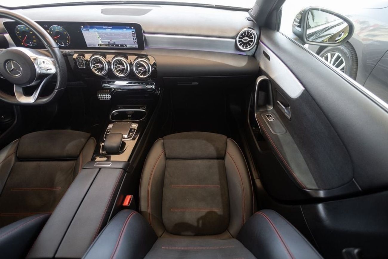 مرسيدس بنز A 250 Std 2.0L (224 HP)