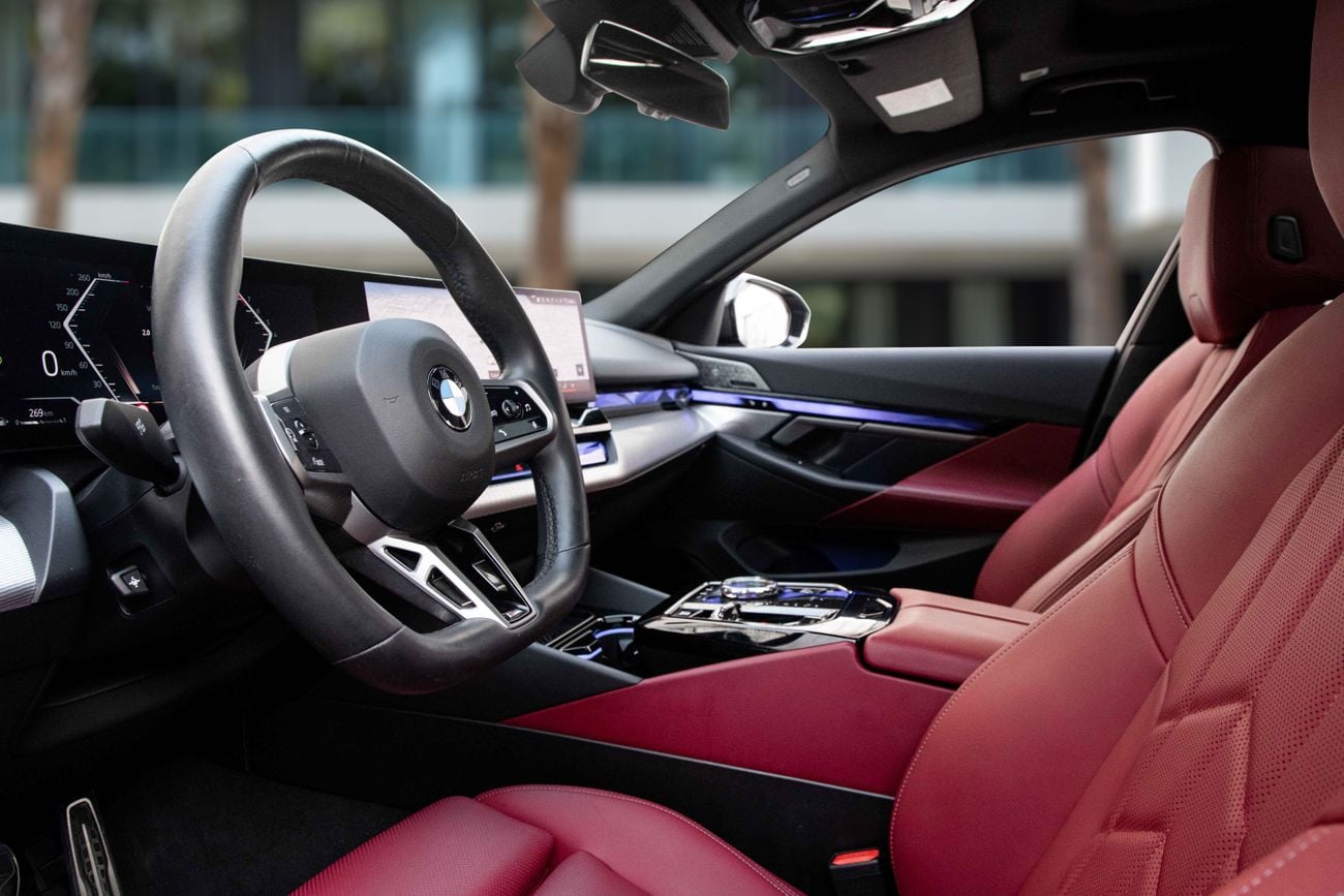 بي أم دبليو 530i 530i M-Sport | 5,190 P.M | 0% Downpayment | BMW WARRANTY/SERVICE