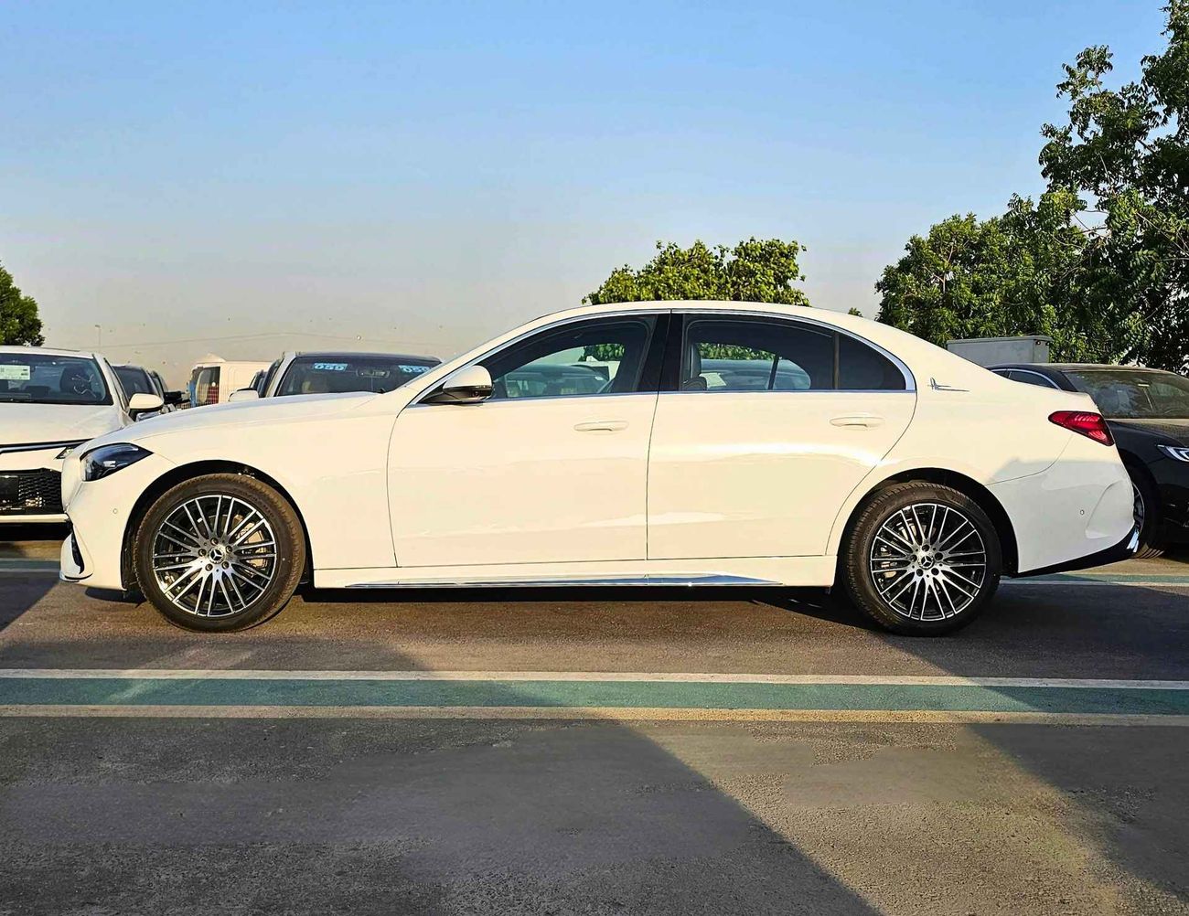مرسيدس بنز C 200 L | 1.5L | TURBO SPORT EDITION | 360* CAMERA | LEATHER SEATS | FULL OPTION (CODE # C200L)