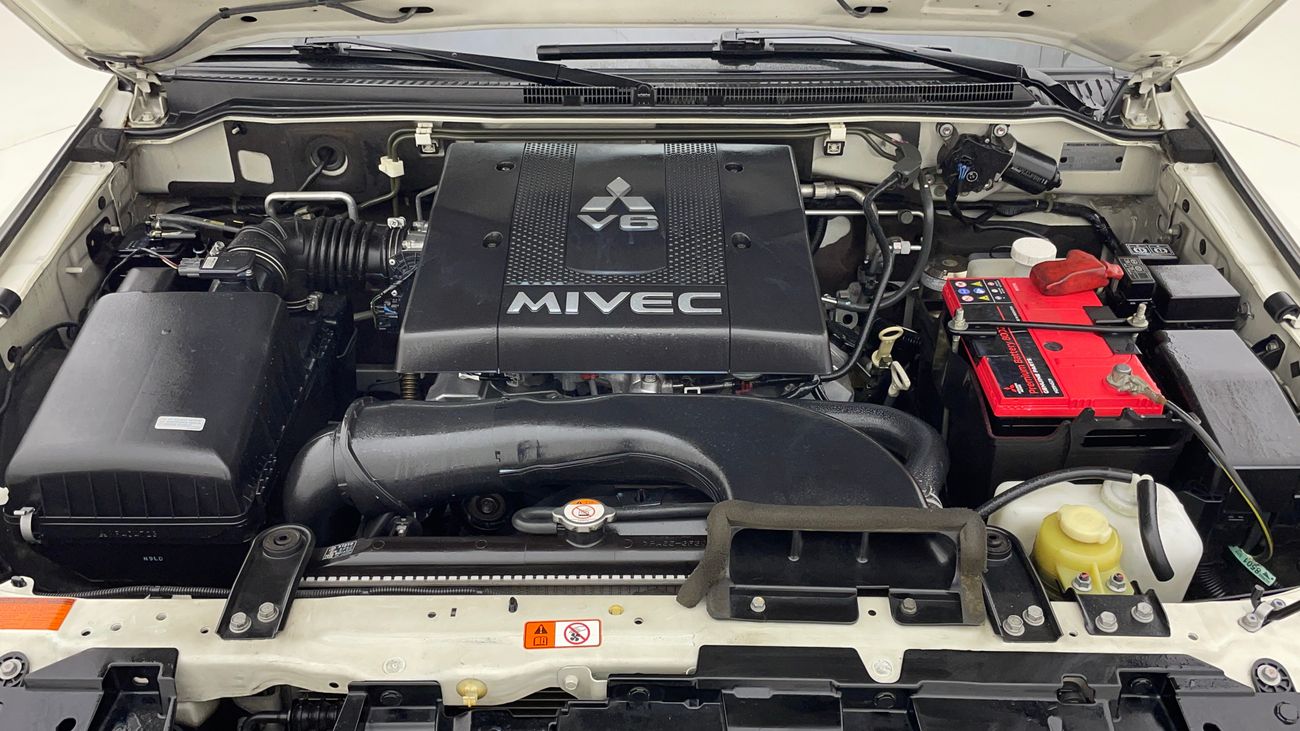 ميتسوبيشي باجيرو 2020 GLS SIGNATURE EDITION | AED 1212/Month | 0 DP | 30 Day Return | Warranty | Service History