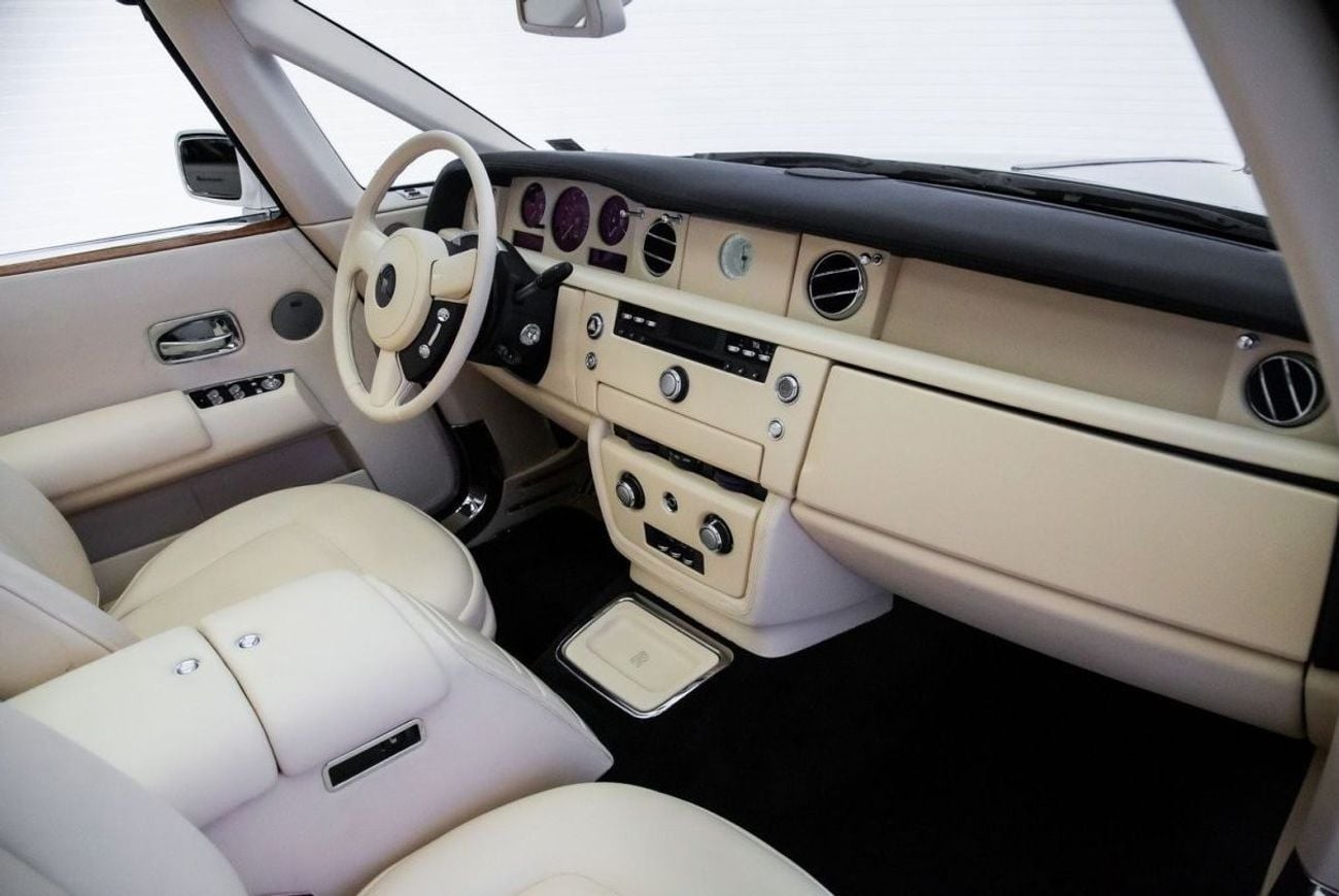 Rolls Royce Phantom STD DROPHEAD