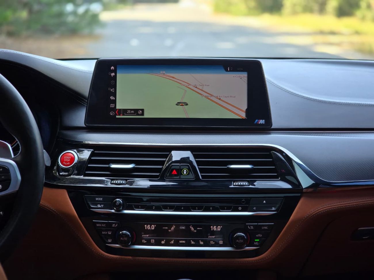 BMW M5 Std 4.4L BMW M5 2018 GCC // ORGINAL PAINT // PERFECT CONDITION // ACCIDENT FREE