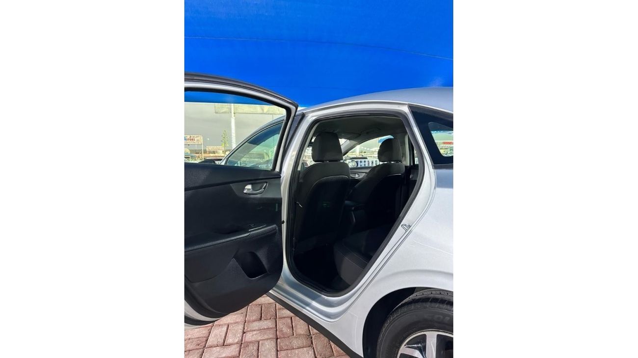 Kia Forte 2020 car in excellent condition with an engine capacity of 2.0 L