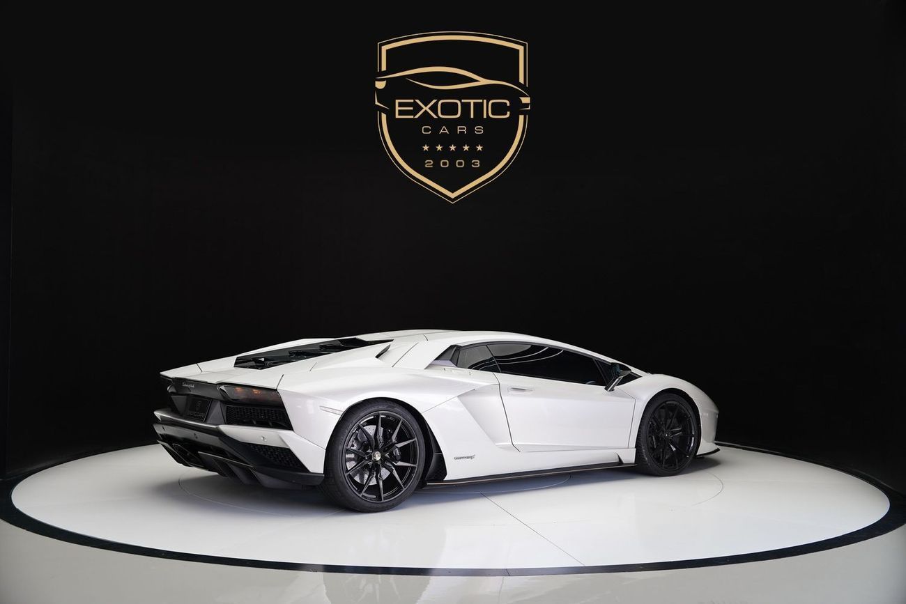 لامبورغيني أفينتادور 6.5L V12