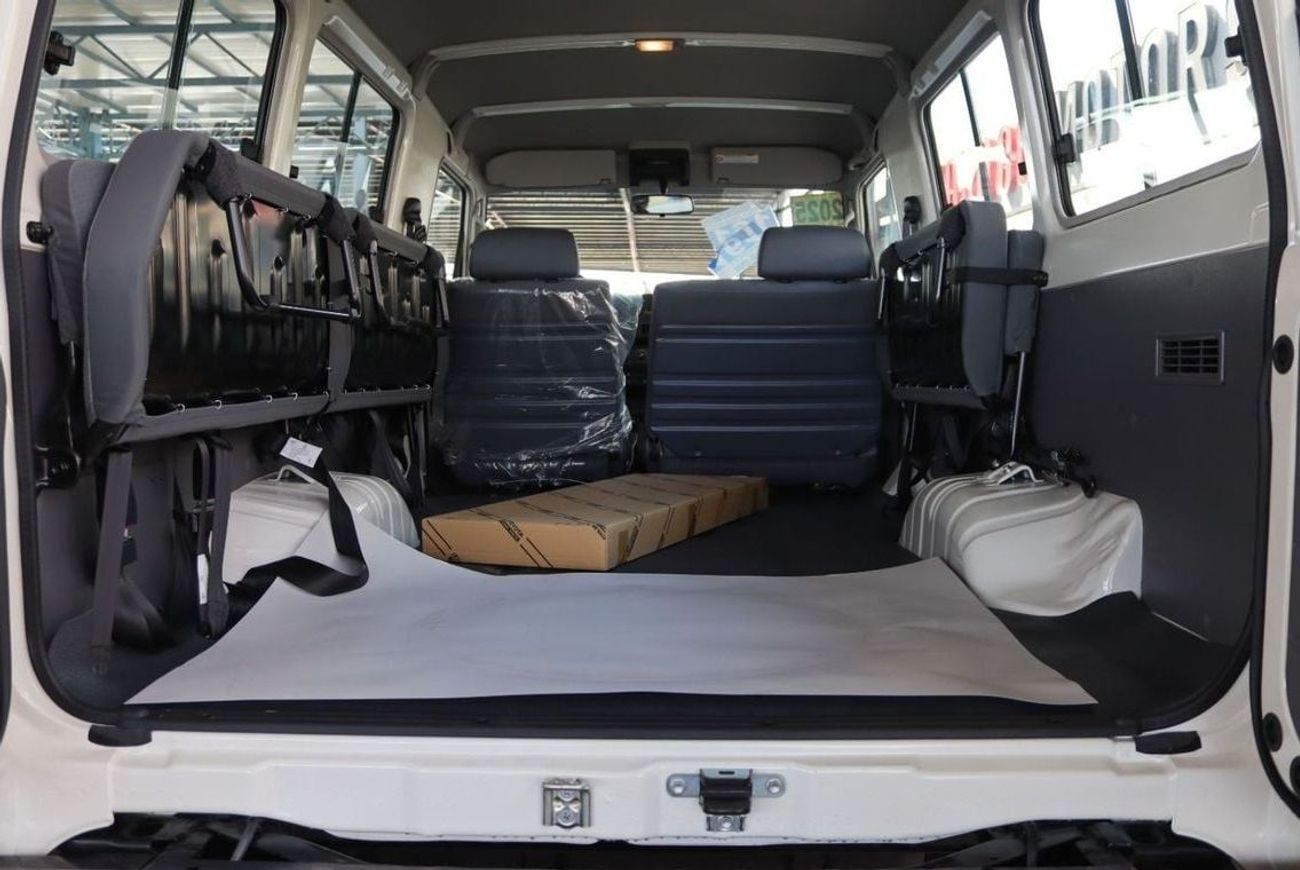 Toyota Land Cruiser 70 2025 TOYOTA LAND CRUISER GRJ 78 4.0 V6  **EXPORT ONLY**التصدير فقط خارج الخليج**