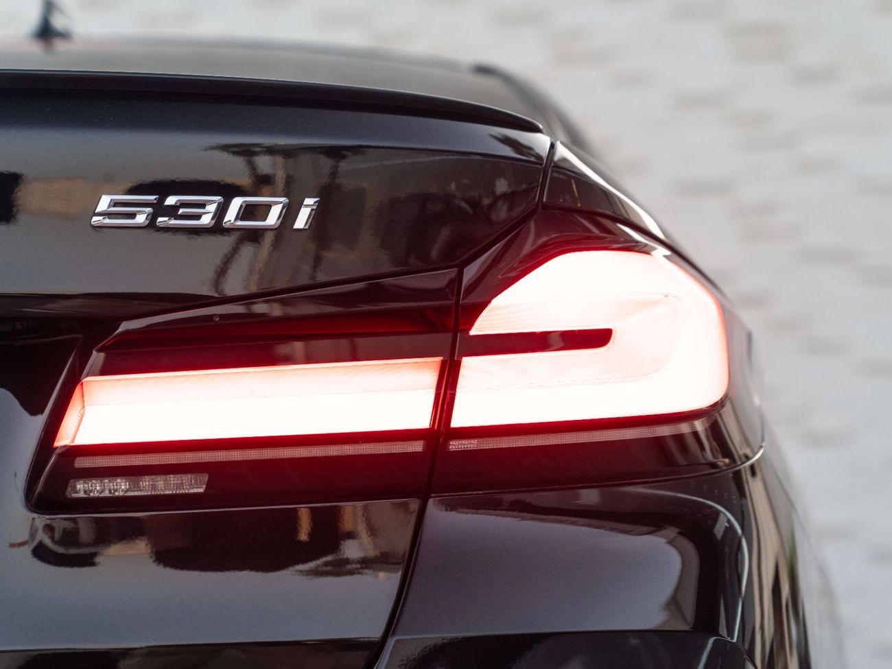 بي أم دبليو 530i Luxury M Sport Package 2.0L