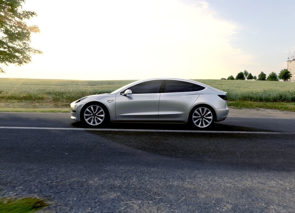 Tesla Model 3 exterior - Side Profile