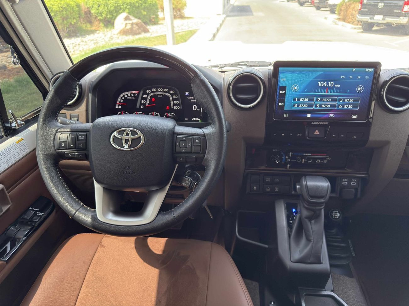 تويوتا لاند كروزر 70 GCC SPEC NEAT AND CLEAN VERY LESS KM