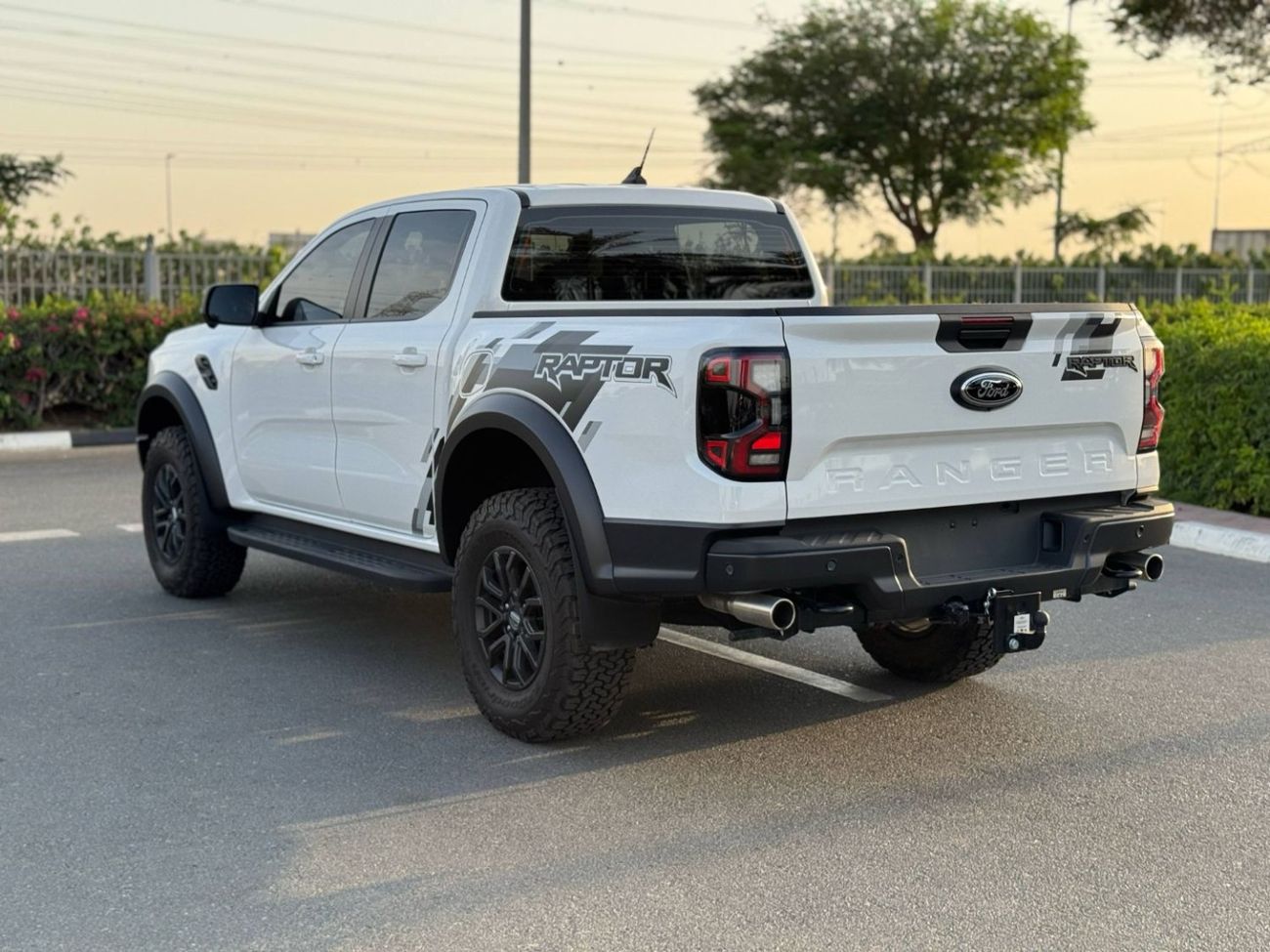 فورد رانجر Raptor 3.0T (392 HP) V6 GCC SPEC UNDER WARRANTNEAT AND CLEAN
