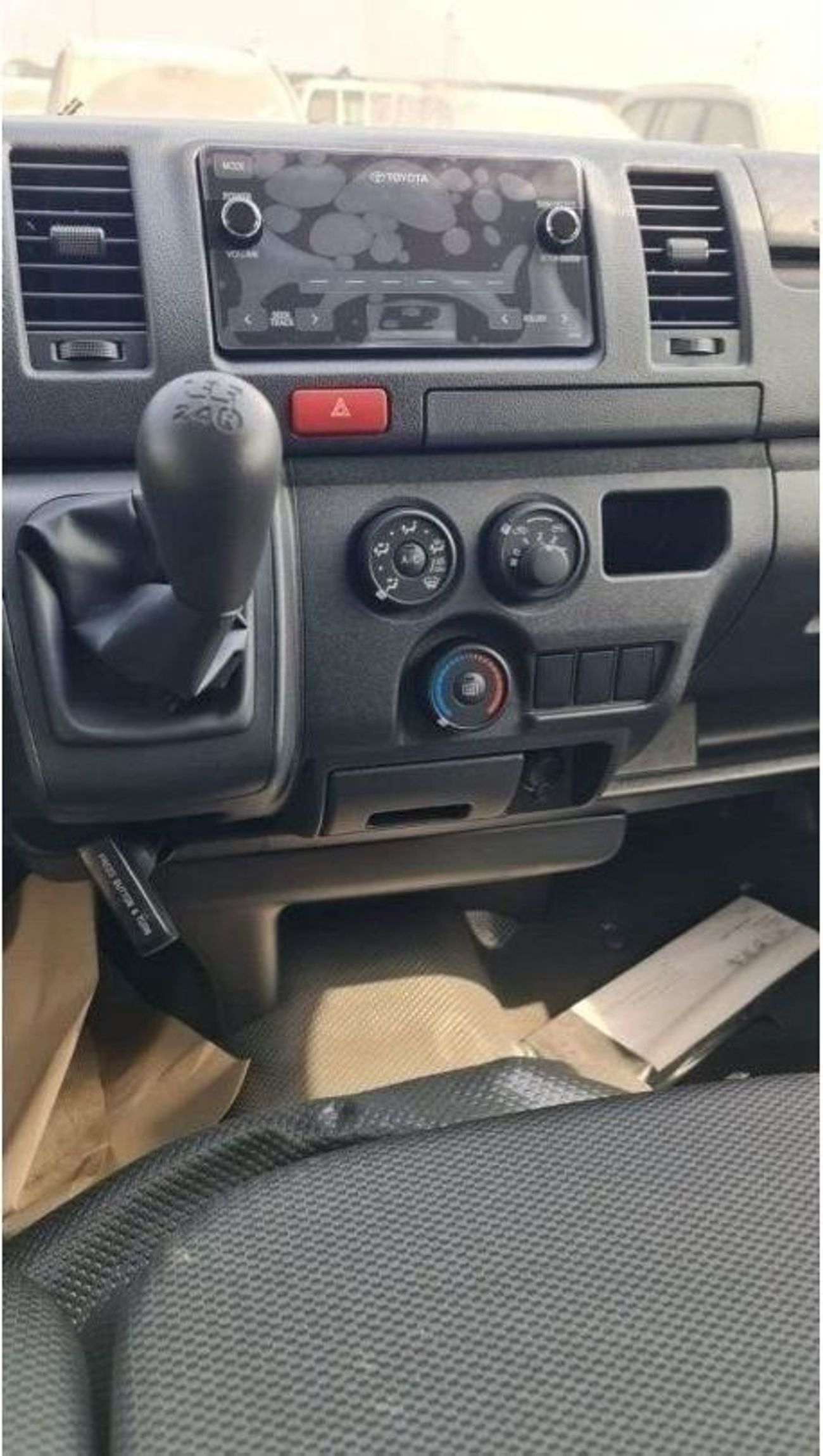 تويوتا هاياس Van 2.8L (174 HP) M/T