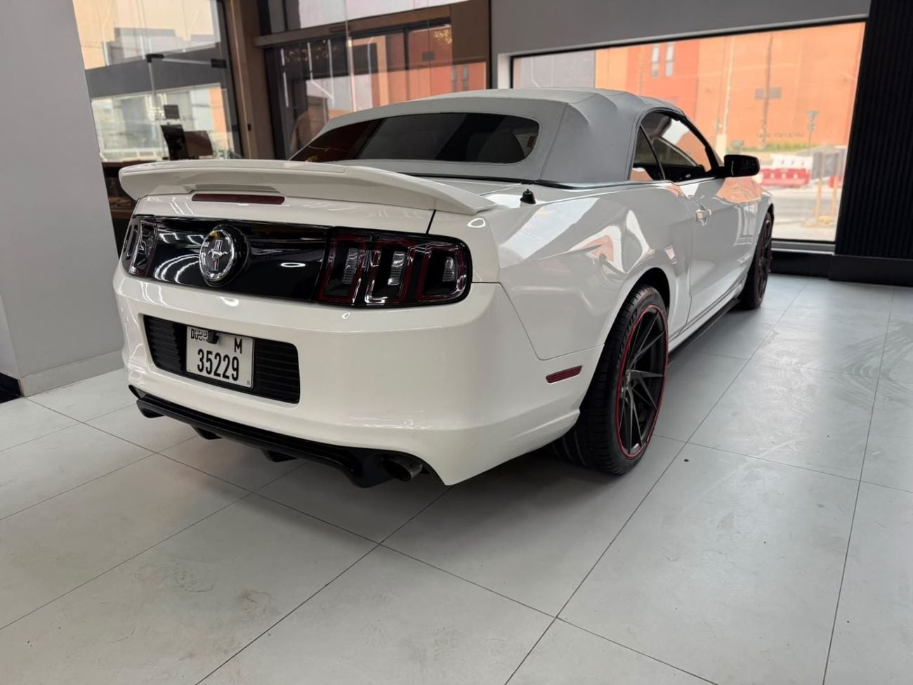 Ford Mustang PREMIUM Ford Mustang for Sale in Dubai – Sporty American Muscle Car!  Looking for a stylish American car wit