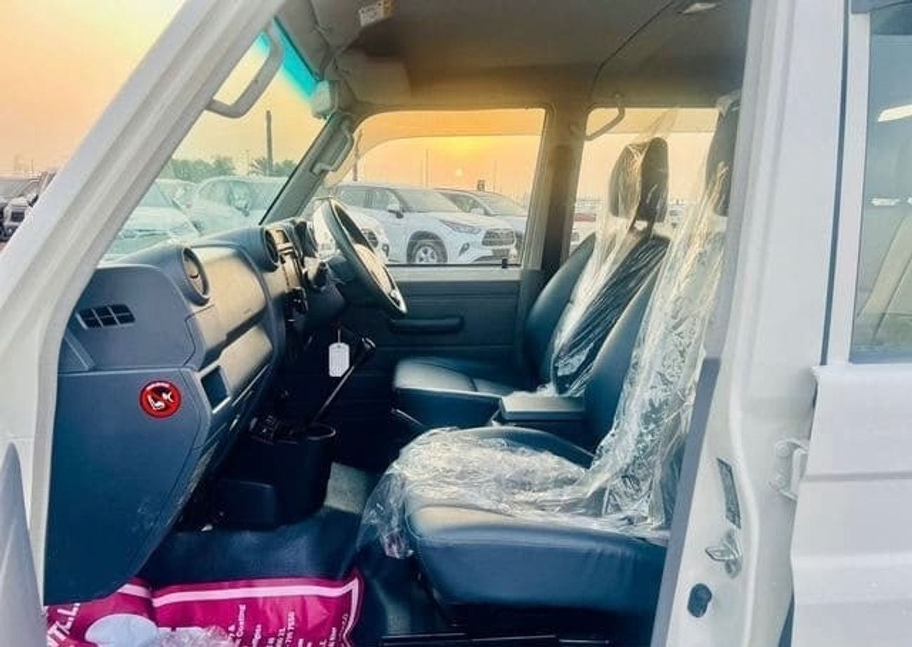 تويوتا لاند كروزر بيك آب 2021 Double Cabin RHD Diesel Engine Full Option Very Clean Title