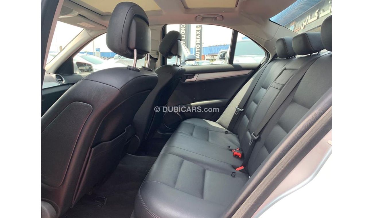 Mercedes-Benz C 200 AVANTGARDE GCC SPECS