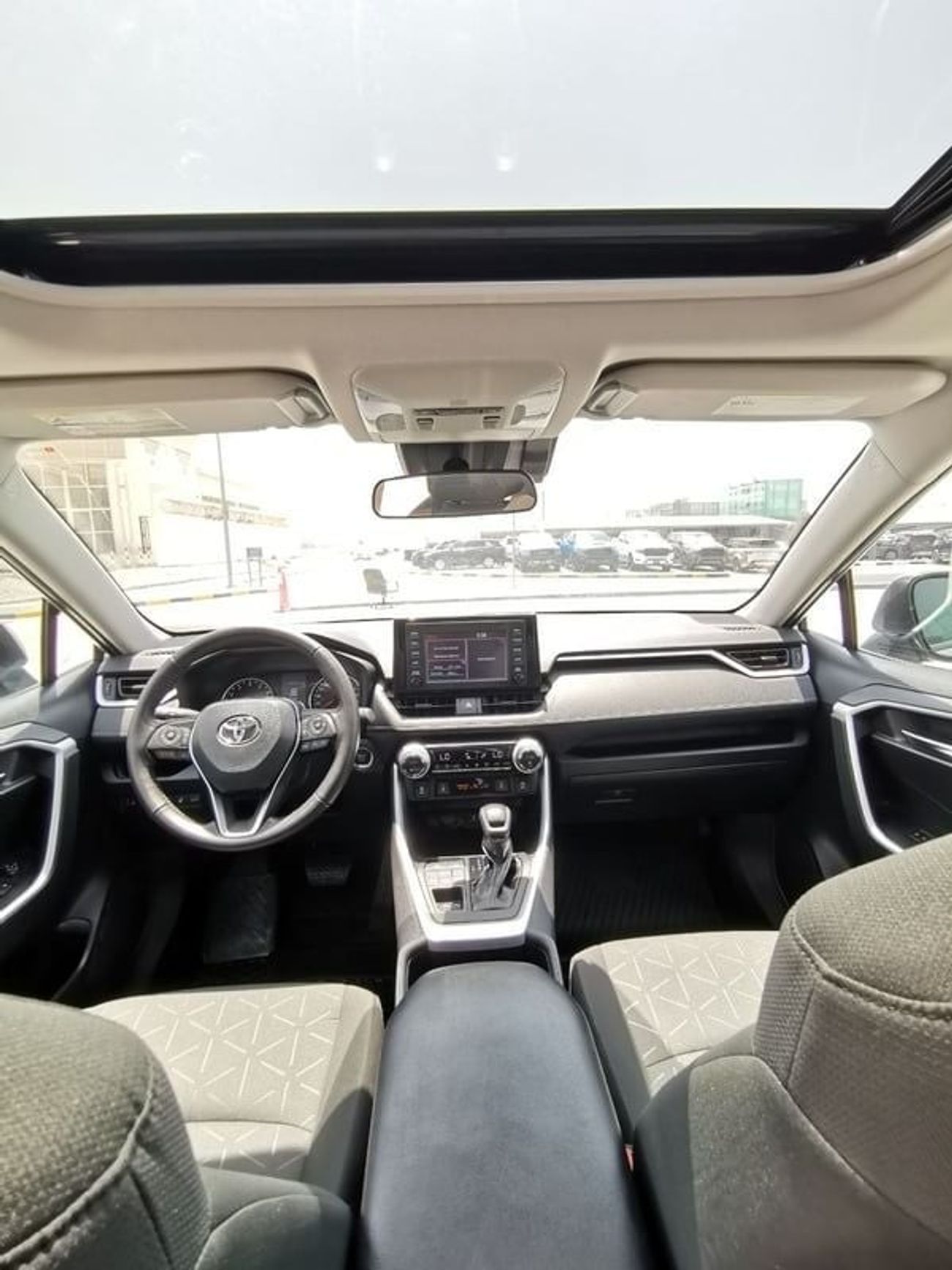 تويوتا راف ٤ TOYOTA RAV4 XLE -2022 - SILVER