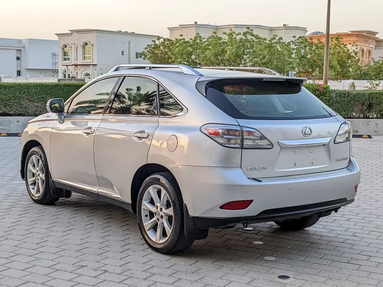 لكزس RX 350 RX 350 Standard | GCC Specs | Well Maintained Clean With Low KM Perfect Family SUV