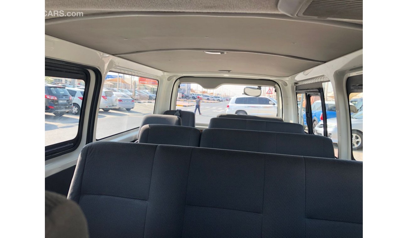 Toyota Hiace 15 str,Model:2015.Excellent condition