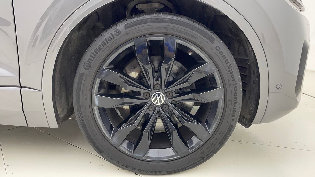 فولكس واجن طوارق R LINE 3 | بدون دفعة مقدمة | اختبار القيادة في المنزل