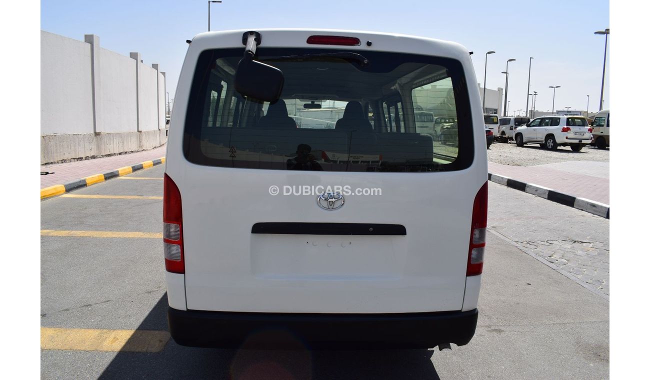 تويوتا هاياس GL - Std سقف