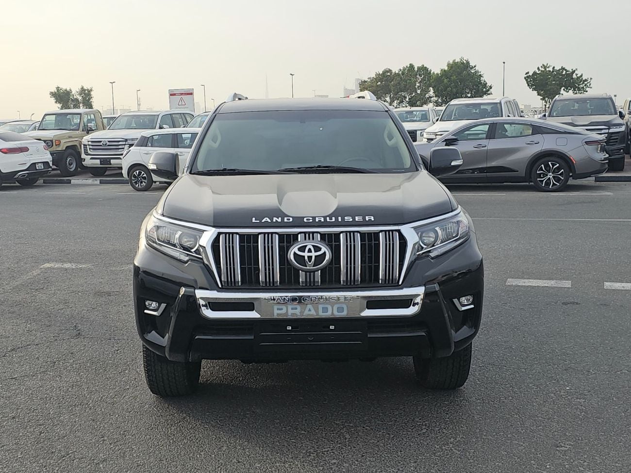 Toyota Prado TX-L Top 2.7L LHD-4WD-Automatic-Petrol-GCC specs-6 Cylinders-7Seats-5 Doors