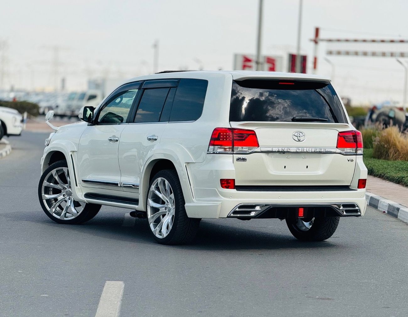 تويوتا لاند كروزر Zx wald edition top of the range