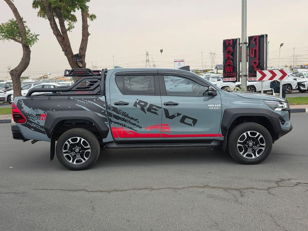 تويوتا هيلوكس RIGHT HAND VEHICLE ONLY FOR EXPORT FULL OPTION