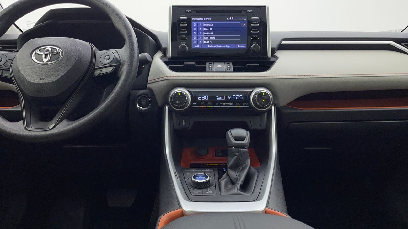 تويوتا راف ٤ ADVENTURE 2.5 | بدون دفعة مقدمة | اختبار القيادة في المنزل