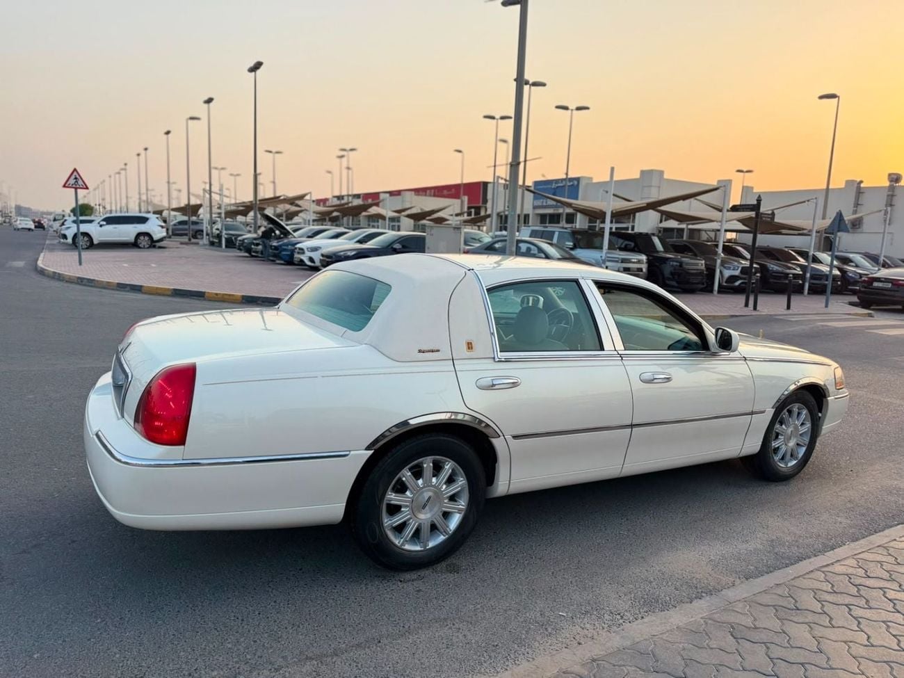 Lincoln Town Car EXECUTIVE LIMITED