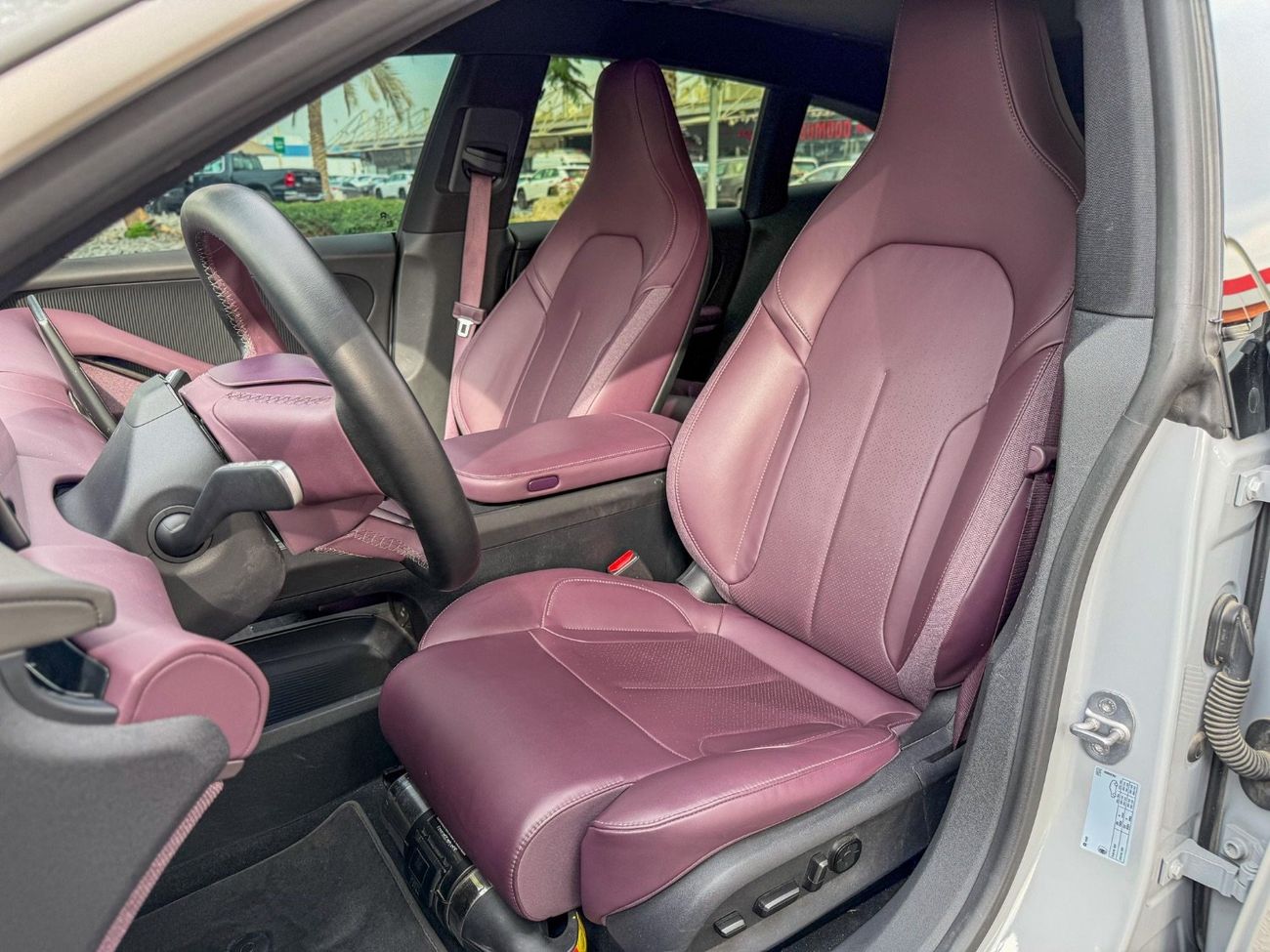 نيو ET5 Nio ET5 Long Range | 100 kWh | WLTC (580 Km) | 490 Hp | Law Mileage (75,000 Km)