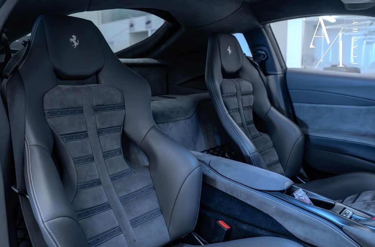 Ferrari 812 Superfast 2021 Ferrari 812 SuperFast, With Service Contract, Fully Loaded, Excellent Condition