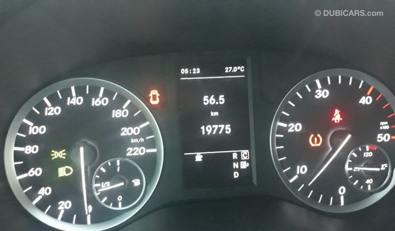 Mercedes-Benz Vito 2017 Gulf specs Low mileage Diesel van