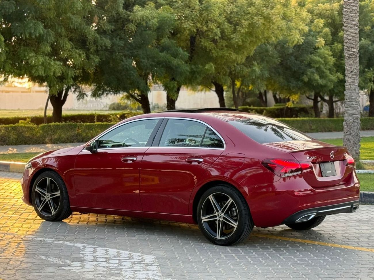 مرسيدس بنز A 220