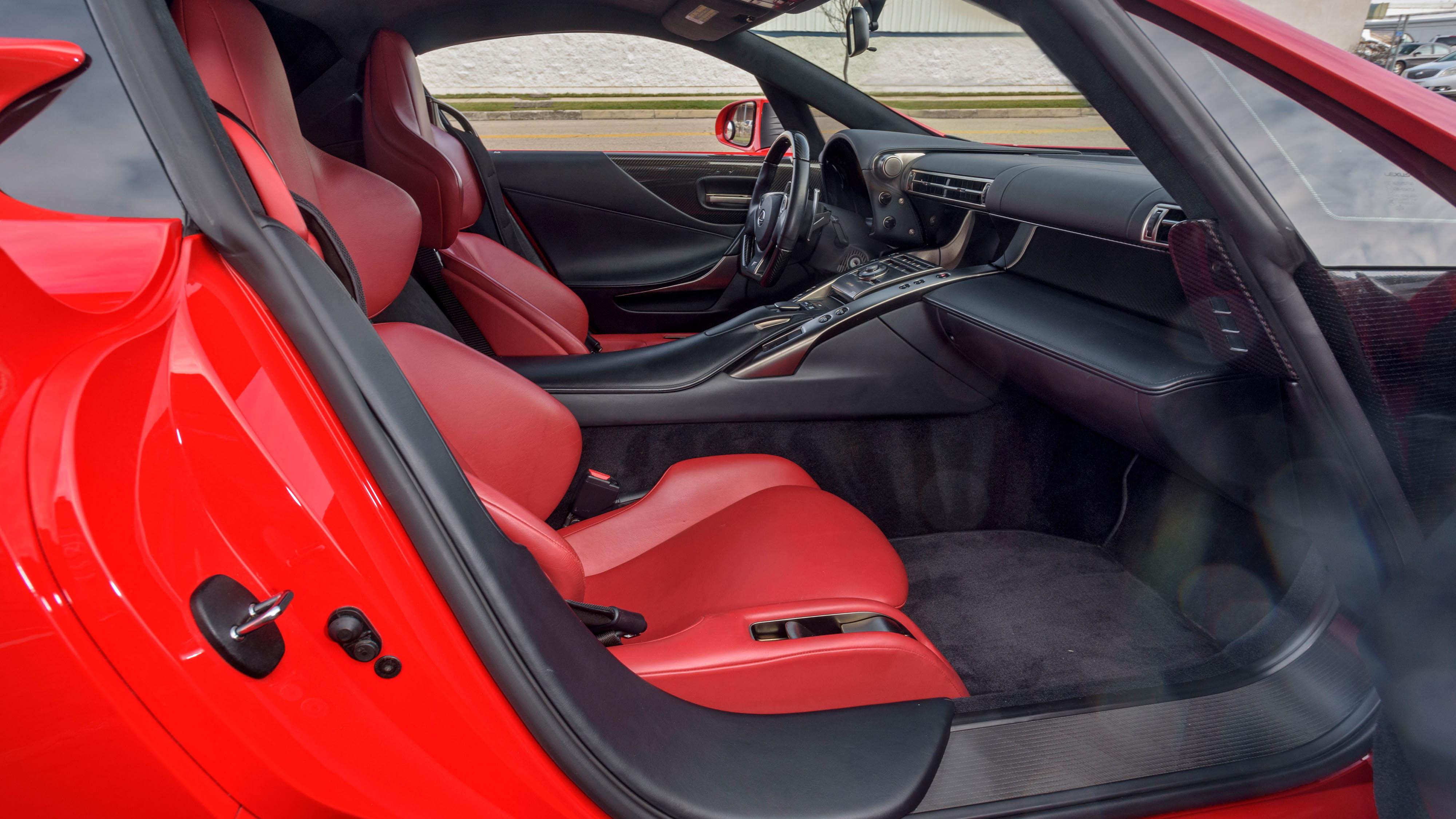 Lexus LFA interior - Seats