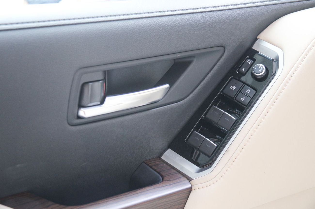 تويوتا لاند كروزر Toyota Land Cruiser GXR | 3.5L Turbo | With Accessories | Best Price