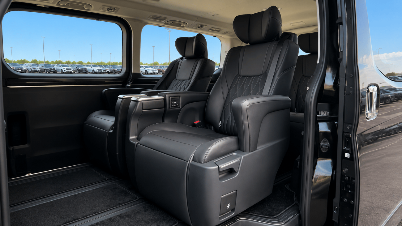 تويوتا جرافينا Premium - 3.5L Petrol Auto - 6 Seats - Black Interior - 2026 Model