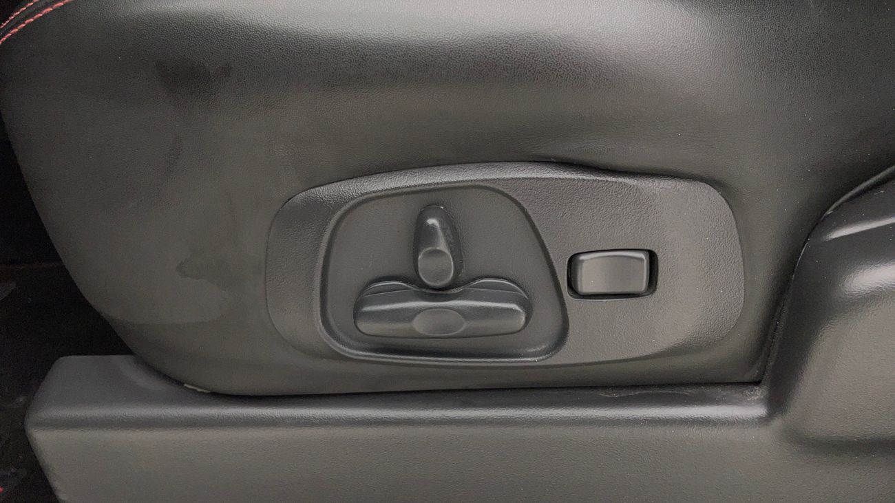 ميتسوبيشي باجيرو SIGNATURE EDITION 3.8 | بدون دفعة مقدمة | اختبار القيادة في المنزل